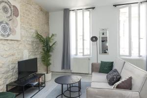 Appartements LE LUCIEN Eco-Appart'Hotel - Angouleme - Centre - Wifi - Parking prive - Classe 4 etoiles : photos des chambres