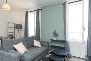 Appartements LE LUCIEN Eco-Appart'Hotel - Angouleme - Centre - Wifi - Parking prive - Classe 4 etoiles : photos des chambres