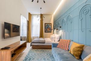 Luxury Suite in The Absolute Center