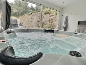 Villas Un coin de paradis avec piscine,sauna,spa privatif : photos des chambres