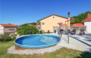 Amazing Apartment In Viskovo With Wifi