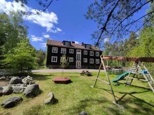 Villa Karllösa - Bed and Breakfast - 维默比