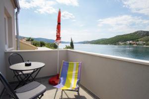 Two room apartment on the beach-Zoranka