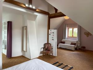 Maisons d'hotes Alsacebnb - Gite 12 personnes dans le vignoble - Piscine privee chauffee & Spa : photos des chambres