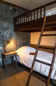 Hotels La Couronne a Wissembourg : photos des chambres