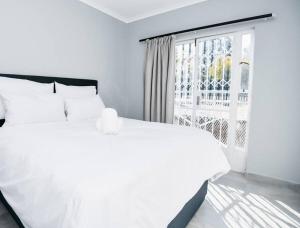 Cosy Hatfield Two Bedroom Apartment by Gautrain