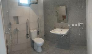 Double Room - Disability Access room in Hotel Paraktio