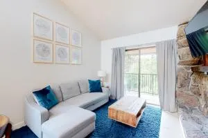 Rustic Relaxation in Winter Park - Ninetyfour