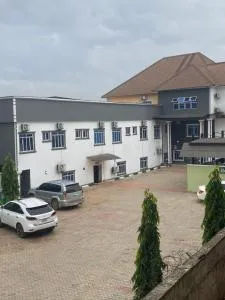 Gio&Gee Hotels, Event Centre and Apartments - Ughelli