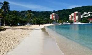 Private 2 Bedroom Beachfront Penthouse Condo Ocho Rios, Jamaica