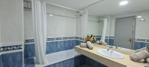 Beautiful garden flat nearly refurbished free WiFi