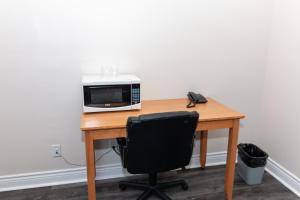 Borden Inn and Suites
