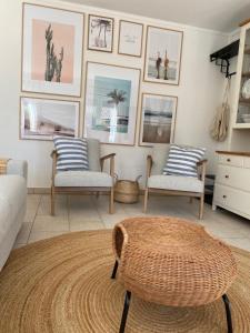 Charlie & Chloé’s beachcondo *****