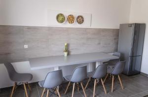 Kunfoglalás Apartmanház