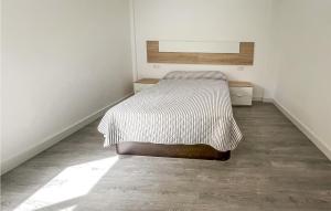 3 Bedroom Awesome Apartment In Estepona