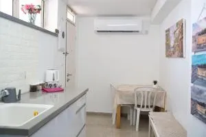 oded Inviting housing - Bīr Zeit