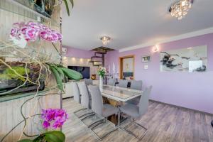 SUMMER ORCHID - Spacious Duplex By The Beach & PS5