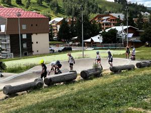 Appartements LES CHALETS D'OR 2 CHAMBRES SEPAREES ET PARKING : photos des chambres