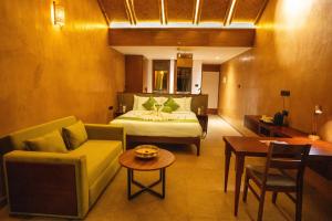 Klov Resort & Spa