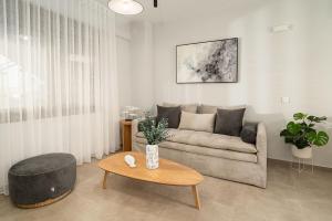 Gifel Apartments and Luxurious Suites