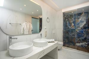 Lindos White Hotel & Suites