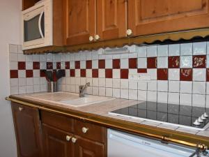 Charmant appartement 3 pièces avec balcon, 6 pers, parking - FR-1-464-15