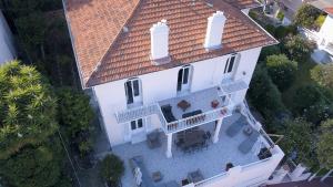 SUPERBE MAISON 6 ch, 4 sdb, terrasses et billard