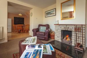 Three-Bedroom House room in Cliff House Holiday Cottages
