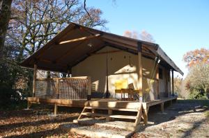 Campings Domaine des Etangs de Taysse : photos des chambres