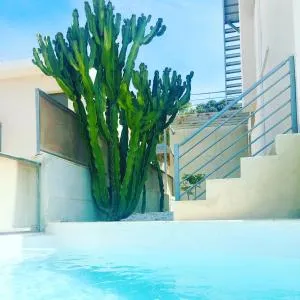 Chalet junto al mar con piscina climatizada - Caserío Cañada