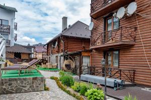 Марина