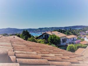 B&B / Chambres d'hotes Casa Baia Hendaye : Chambre Triple avec Salle de Bains Privative