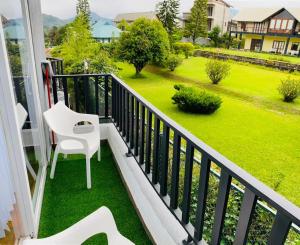 Grand Winterberry - Lake View Luxury Residence