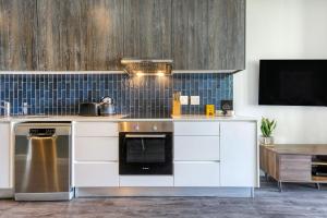 Backup-Powered Colourfull City Balcony Apartment