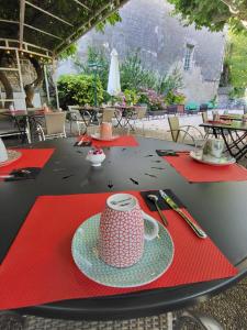 Hotels Logis Hotel la Ferme : photos des chambres