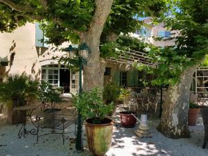 Hotels Logis Hotel la Ferme : photos des chambres