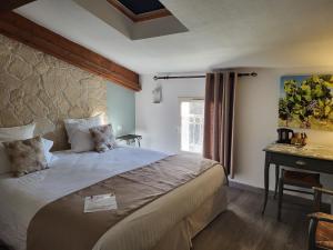 Hotels Logis Hotel la Ferme : photos des chambres