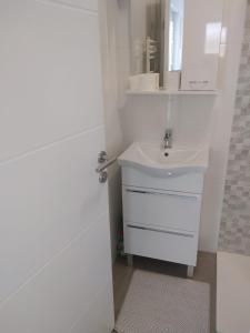 Apartment with Terrace and Garden