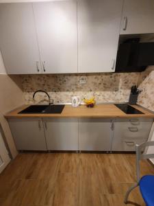 ZITA - Heart of Rovinj, apartment for 2, free parking, 2min center, 5min beach walk