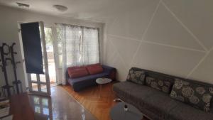 Apartment Kvaternikova - pool, grill, 4 bedrooms, 3 bathrooms