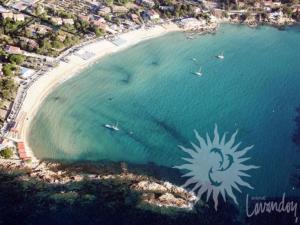 Le lavandou rdj avec piscine résidence Le Lavandor
