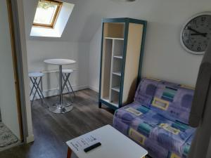 Appartements 17, face a la gare : Studio avec mezzanine