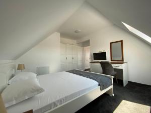 Villa Aqua Family Hotel