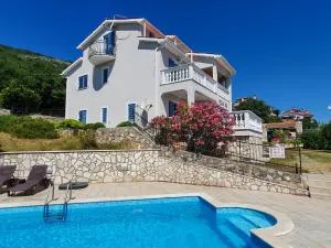 Apartments Villa Iva - 拉维尼