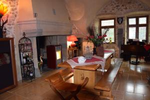 B&B / Chambres d'hotes Chateau des Aiguilles : photos des chambres