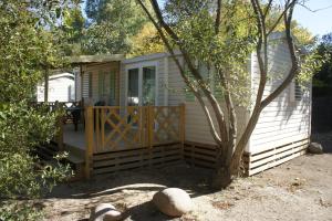 Complexes hoteliers Camping La Pinede : photos des chambres