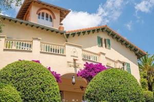 Villas Historic Belle Epoque Villa with spectacular views : photos des chambres