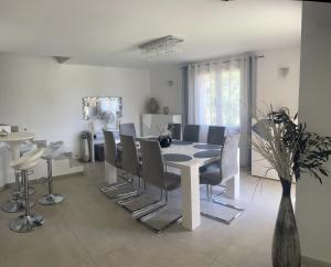 VILLA LES YUCCAS - Pool - Sea view