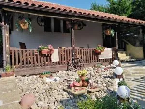 Къща за гости УЮТ с. Жеравна - Zseravna