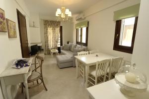 Villa with Sea View room in Levantes Villas